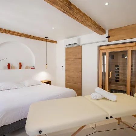 Appartamento Sublime, Hyper-centre D'ajaccio, Avec Spa, Sauna, Vue & A 3min Ajaccio (Corsica)