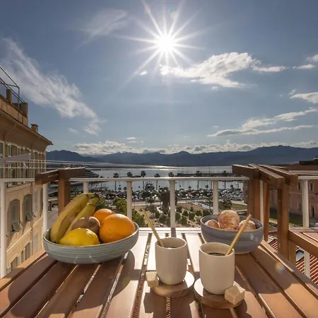 Sublime, Hyper-centre D'ajaccio, Avec Spa, Sauna, Vue Mer&plage à 3min * Ajaccio (Corsica)