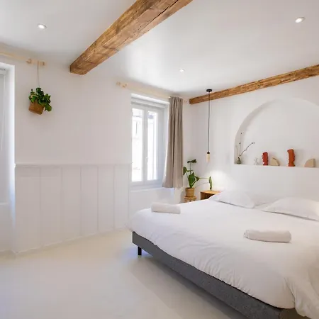 Sublime, Hyper-centre D'ajaccio, Avec Spa, Sauna, Vue Mer&plage à 3min *