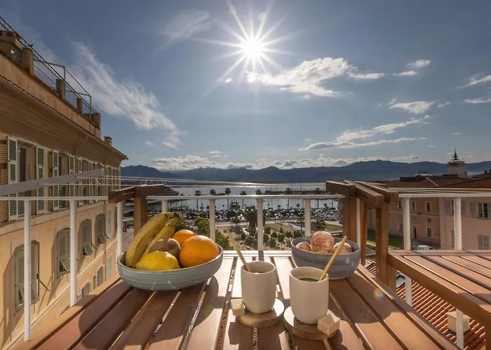 Sublime, Hyper-centre D'ajaccio, Avec Spa, Sauna, Vue & A 3min * 阿雅克肖