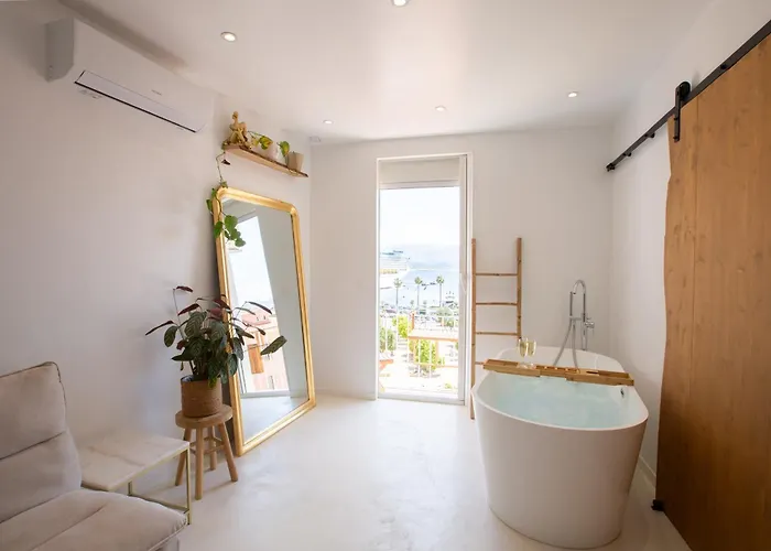 Sublime, Hyper-centre D'ajaccio, Avec Spa, Sauna, Vue & A 3min 阿雅克肖